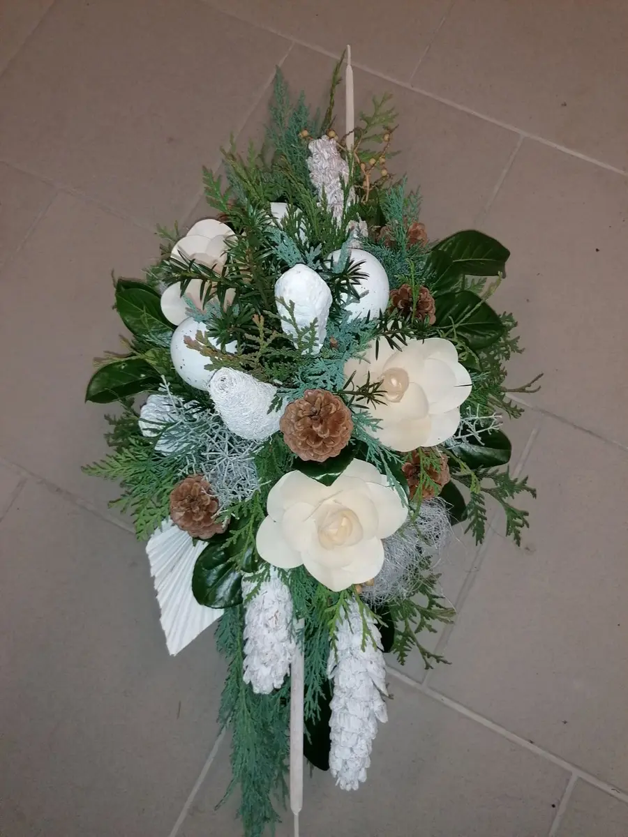 Allerheiligen-Floristik von Martinas Blumenwerkstatt, Beispiel 8