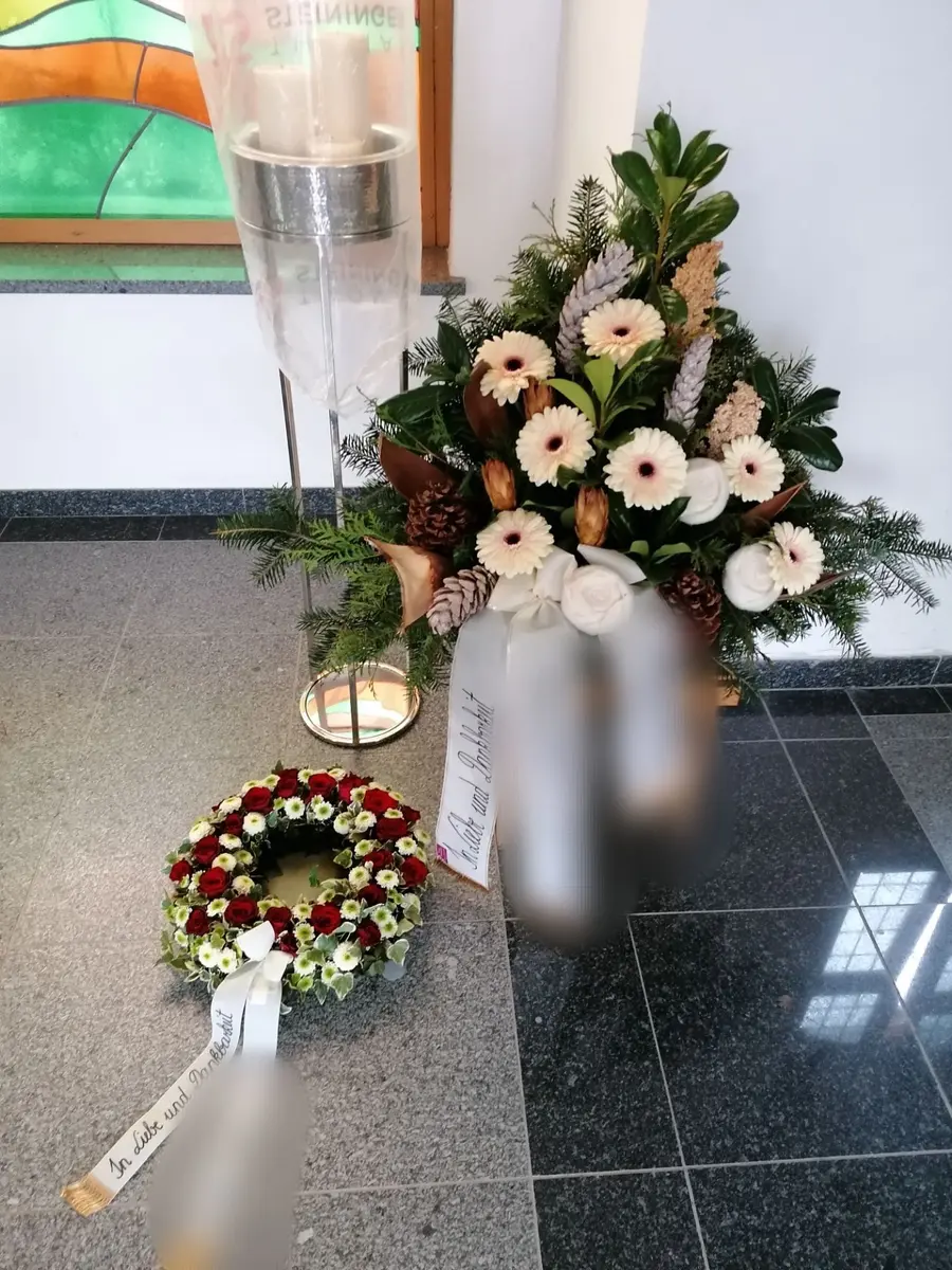 Trauerfloristik von Martinas Blumenwerkstatt, Beispiel 22
